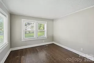 2955 Amay James Ave, Charlotte, NC 28208 - Photo 9