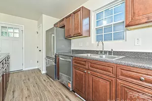 930 Wainwright Ave, Charlotte, NC 28206 - Photo 11