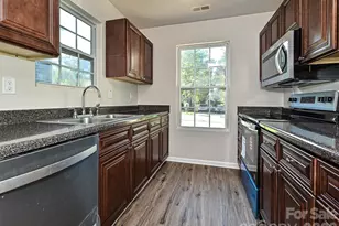 930 Wainwright Ave, Charlotte, NC 28206 - Photo 9