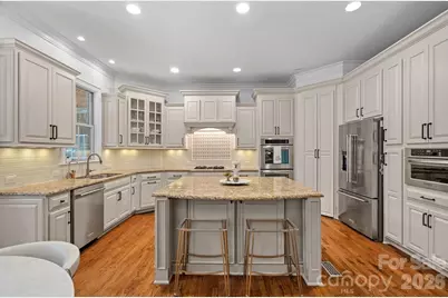 1104 Longwood Court, Matthews, NC 28104 - Photo 9