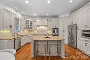 1104 Longwood Ct, Matthews, NC 28104 - Photo 9
