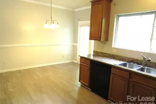 2738 Highland Park Dr, Charlotte, NC 28269 - Photo 11