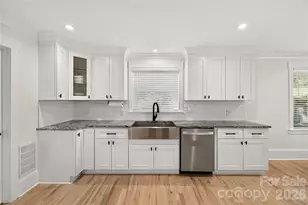 1837 Camp Greene St, Charlotte, NC 28208 - Photo 9