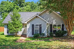 5718 Kirkdale Ct, Charlotte, NC 28208 - Photo 1