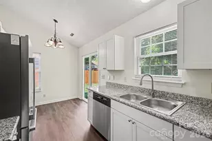 5718 Kirkdale Ct, Charlotte, NC 28208 - Photo 15