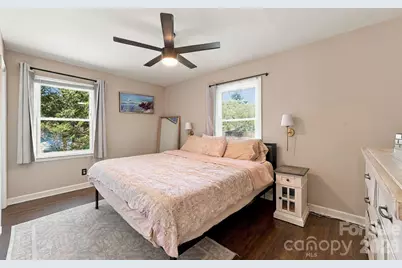 912 Tally Ho Court, Charlotte, NC 28212 - Photo 17