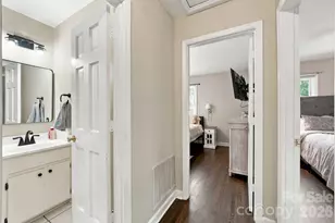 912 Tally Ho Ct, Charlotte, NC 28212 - Photo 25