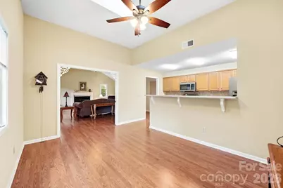 310 Robertson Street, Burnsville, NC 28714 - Photo 13