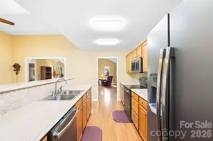 310 Robertson St, Burnsville, NC 28714 - Photo 7
