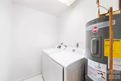 310 Robertson Street, Burnsville, NC 28714 - Photo 23