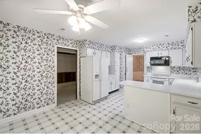 4218 Woodglen Lane, Charlotte, NC 28226 - Photo 15