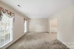 4218 Woodglen Ln, Charlotte, NC 28226 - Photo 3