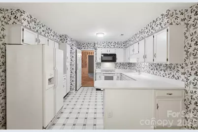 4218 Woodglen Lane, Charlotte, NC 28226 - Photo 11
