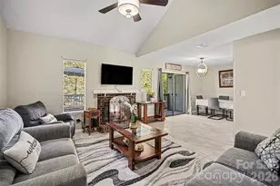 6612 Point Comfort Ln, Charlotte, NC 28226 - Photo 1