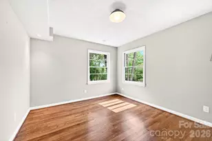 4 Baird Ln, Asheville, NC 28804 - Photo 27