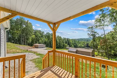 179 Ada Way, Hendersonville, NC 28791 - Photo 3