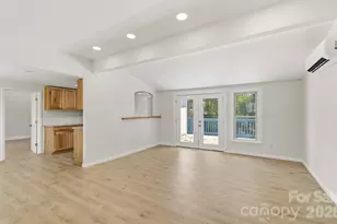 21 Oak Hill Dr, Asheville, NC 28806 - Photo 9