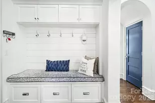 1318 S Kings Dr, Charlotte, NC 28207 - Photo 9