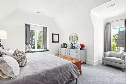 1318 S Kings Drive, Charlotte, NC 28207 - Photo 23