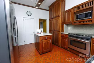 569 Rutherford Rd, Marion, NC 28752 - Photo 13