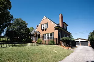 569 Rutherford Rd, Marion, NC 28752 - Photo 1