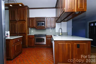 569 Rutherford Road, Marion, NC 28752 - Photo 11