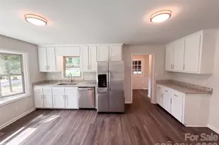 121 Goodman Cir NE, Concord, NC 28025 - Photo 3