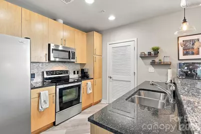 210 N Church Street #2813, Charlotte, NC 28202 - Photo 15