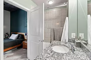 210 N Church St, Charlotte, NC 28202 - Photo 31