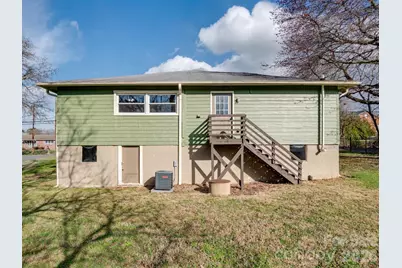 61 27th Street NW, Hickory, NC 28601 - Photo 25