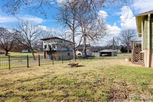 61 27th St NW, Hickory, NC 28601 - Photo 23
