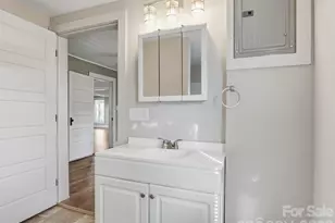 61 27th St NW, Hickory, NC 28601 - Photo 15