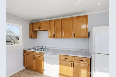 61 27th Street NW, Hickory, NC 28601 - Photo 5