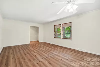 307 Florence Road, Statesville, NC 28625 - Photo 5
