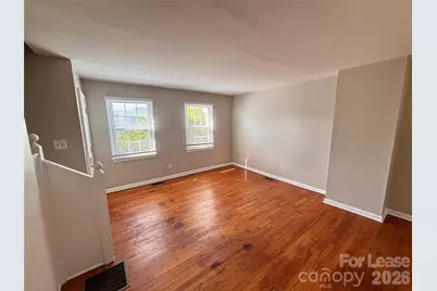 547 Wakefield Drive, Charlotte, NC 28209 - Photo 3