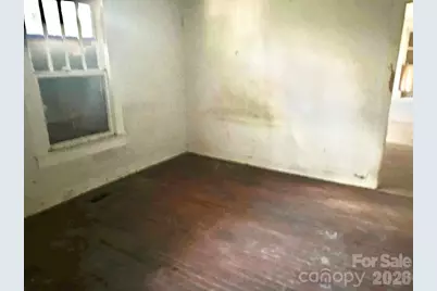 709 Douglas Street, Shelby, NC 28150 - Photo 5