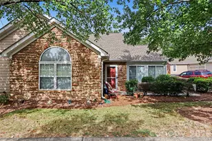 6809 Ledgestone Pl, Charlotte, NC 28227 - Photo 1