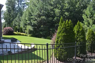 17810 Pawleys Plantation Ln, Charlotte, NC 28278 - Photo 5