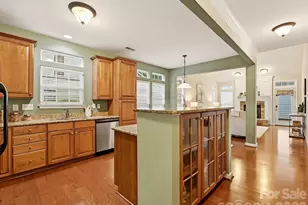 19342 Makayla Ln, Cornelius, NC 28031 - Photo 7