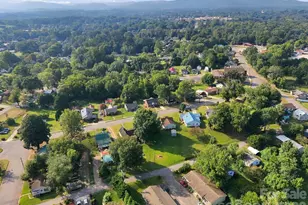 314 Rockyford St, Morganton, NC 28655 - Photo 21