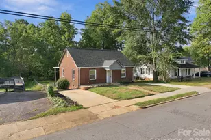 314 Rockyford St, Morganton, NC 28655 - Photo 27