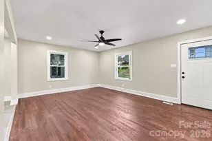 314 Rockyford St, Morganton, NC 28655 - Photo 5