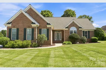 137 Fox Den Circle, Statesville, NC 28677 - Photo 1