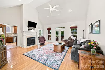 137 Fox Den Circle, Statesville, NC 28677 - Photo 3