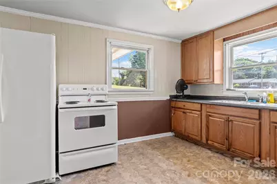 5035 Shattalon Drive, Winston Salem, NC 27106 - Photo 9