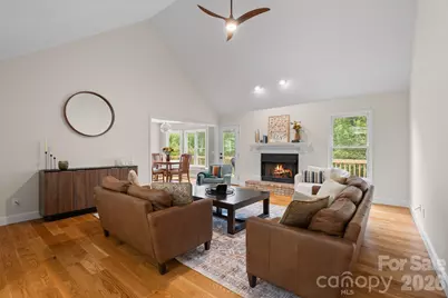 113 Laura Trace, Hendersonville, NC 28792 - Photo 3