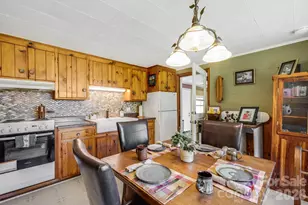 258 Old Homestead Rd, Hendersonville, NC 28739 - Photo 13