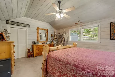 258 Old Homestead Road, Hendersonville, NC 28739 - Photo 19