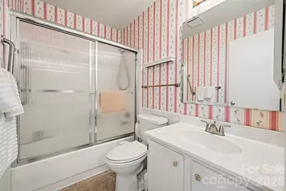 9014 McAlpine Cove Court, Charlotte, NC 28270 - Photo 17