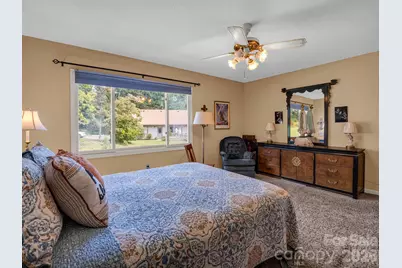 31 Willow Way, Hendersonville, NC 28739 - Photo 41